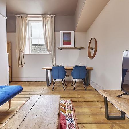 Host & Stay - The Old Courtroom Flat 앰블 외부 사진